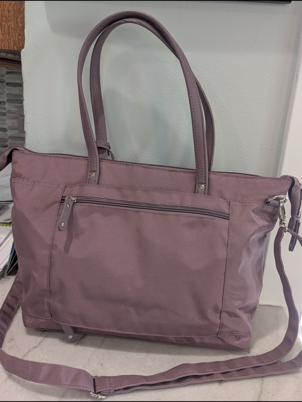 Travelpro Mauve Carry-on Nylon Medium Size Tote Travel Bag - Picture 4 of 16